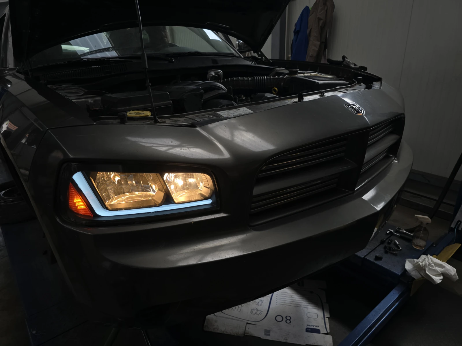 Dodge Charger SE 2.7 Automatic, снимка 3 - Автомобили и джипове - 53157693