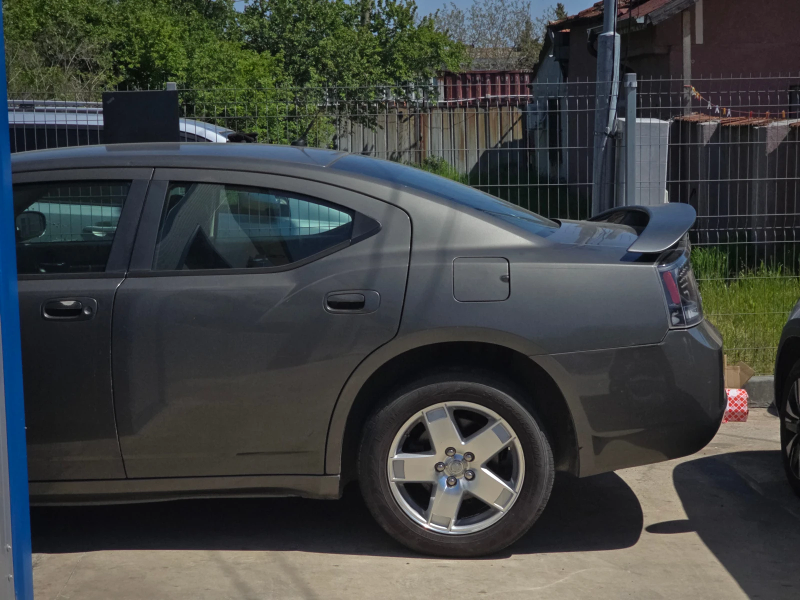 Dodge Charger SE 2.7 Automatic, снимка 7 - Автомобили и джипове - 53157693