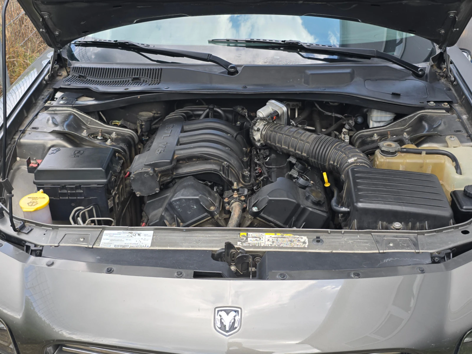 Dodge Charger SE 2.7 Automatic, снимка 11 - Автомобили и джипове - 53157693