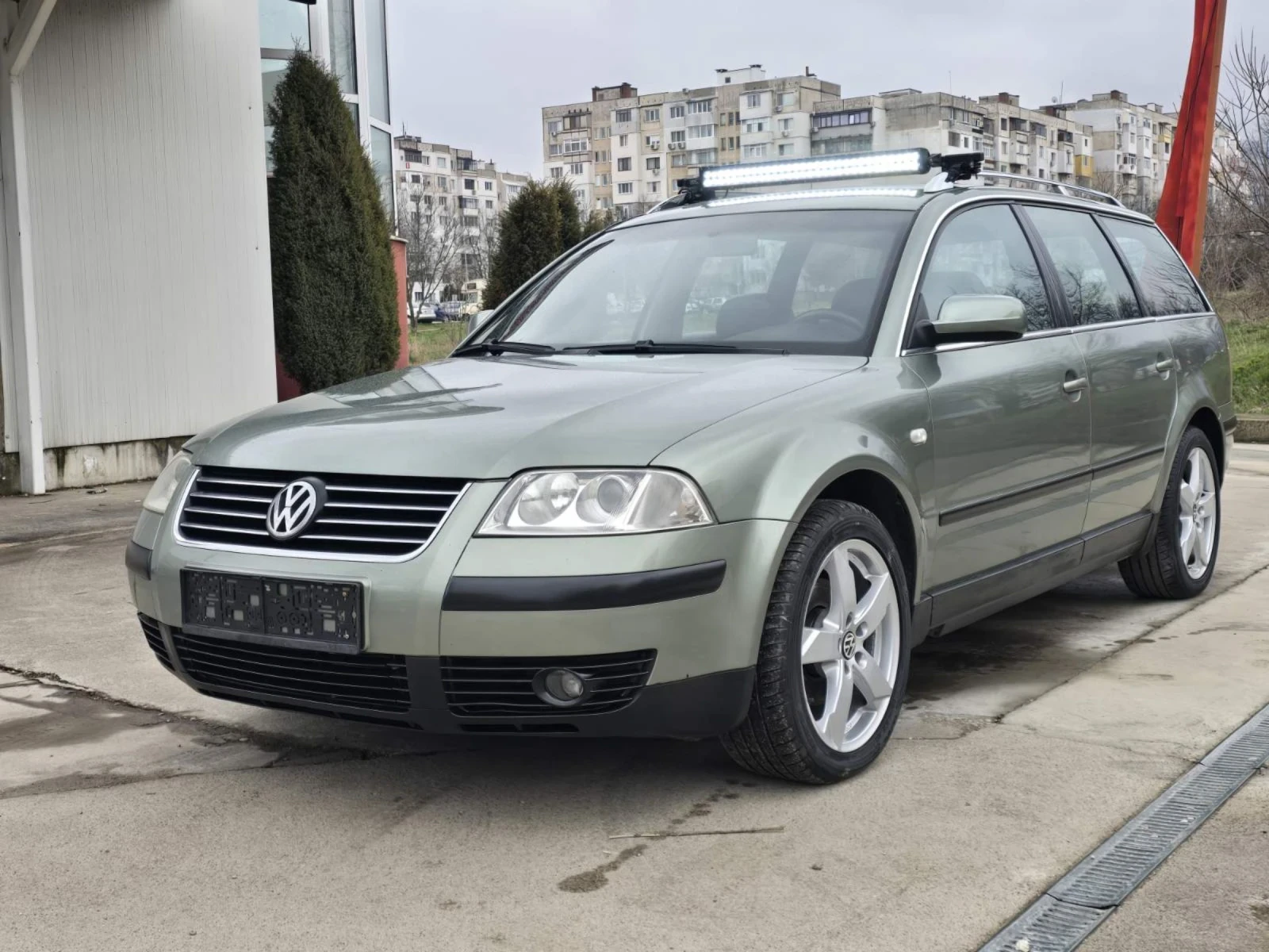 VW Passat 1.9TDI H-LINE 131KC 