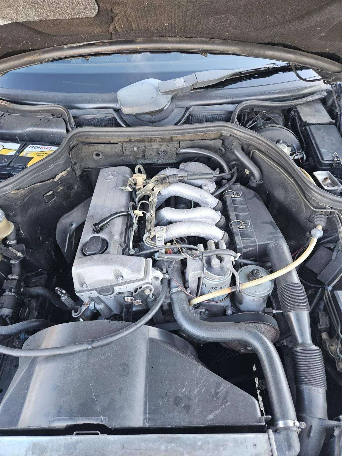 Mercedes-Benz 124 200D, снимка 5 - Автомобили и джипове - 54212777