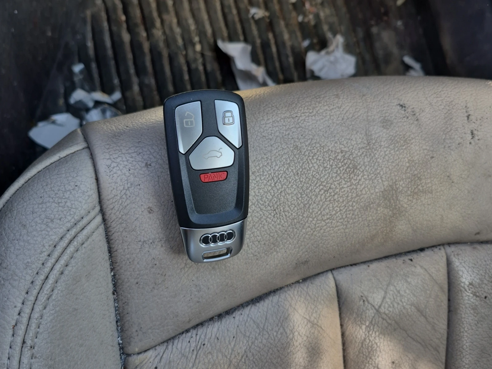 Audi A4 Progressiv S tronic, снимка 15 - Автомобили и джипове - 54483675