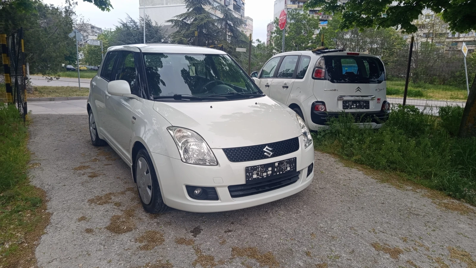 Suzuki Swift 1.3 FACELIFT KLIMA ВЕРИГА, снимка 3 - Автомобили и джипове - 54486599