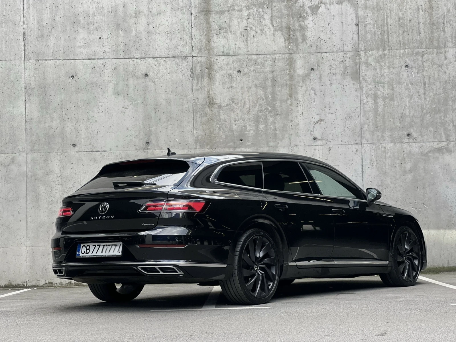 VW Arteon 2.0TDI SCR R-Line 4MOTION 200hp Headup Panorama, снимка 3 - Автомобили и джипове - 54801538