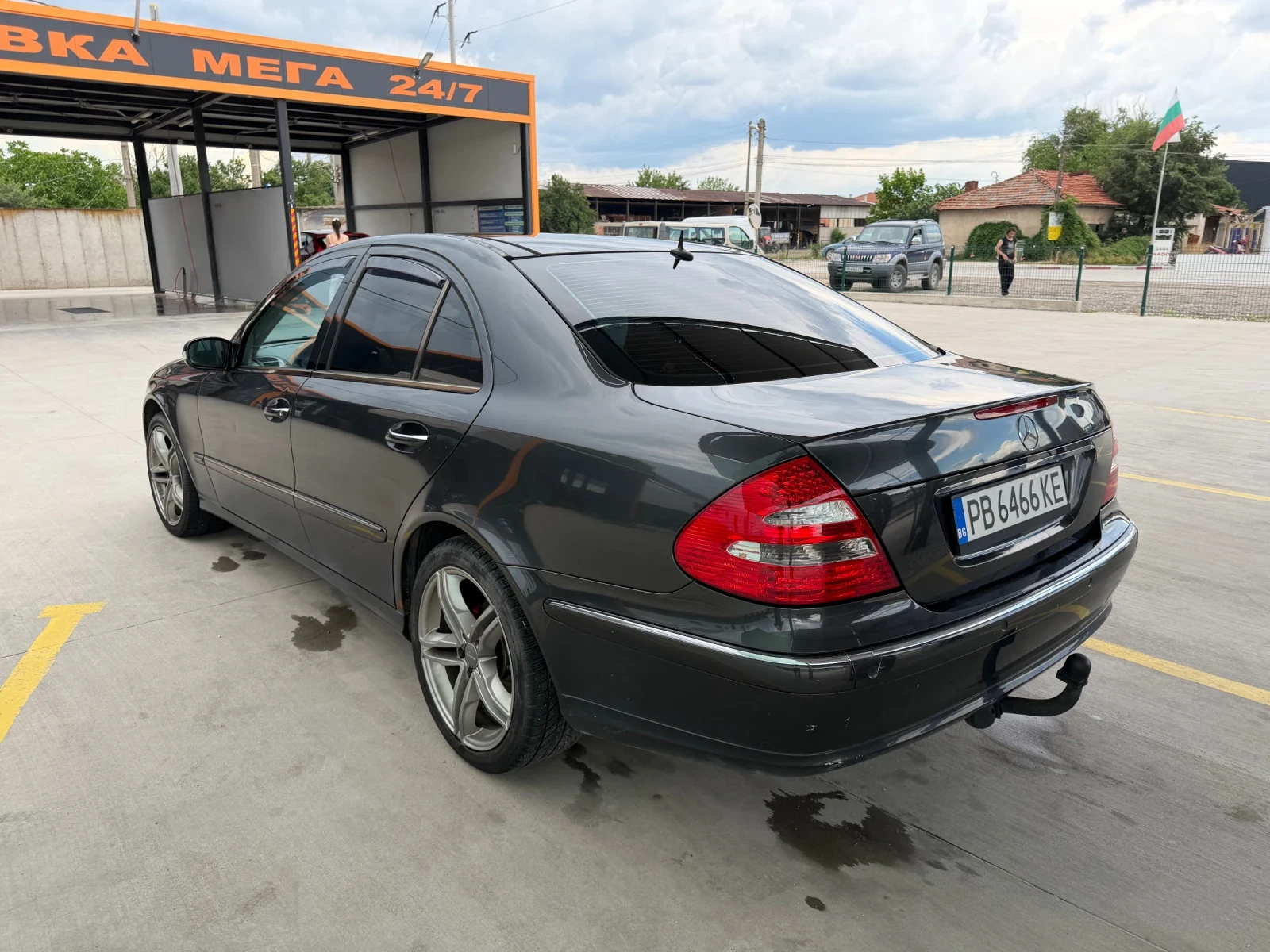 Mercedes-Benz E 320 4Matik AIRmatik, снимка 6 - Автомобили и джипове - 54821680