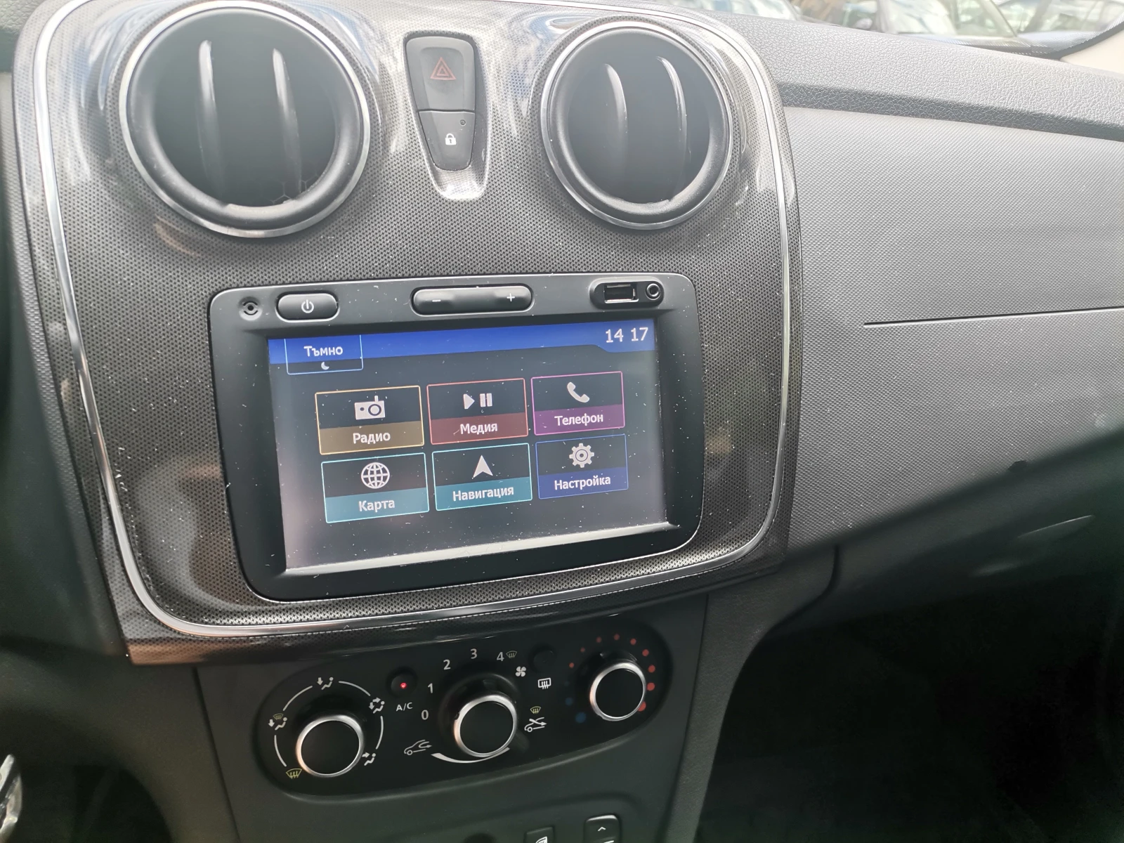 Dacia Logan 1.5 dci 90 к.с Stepway, снимка 7 - Автомобили и джипове - 55162929