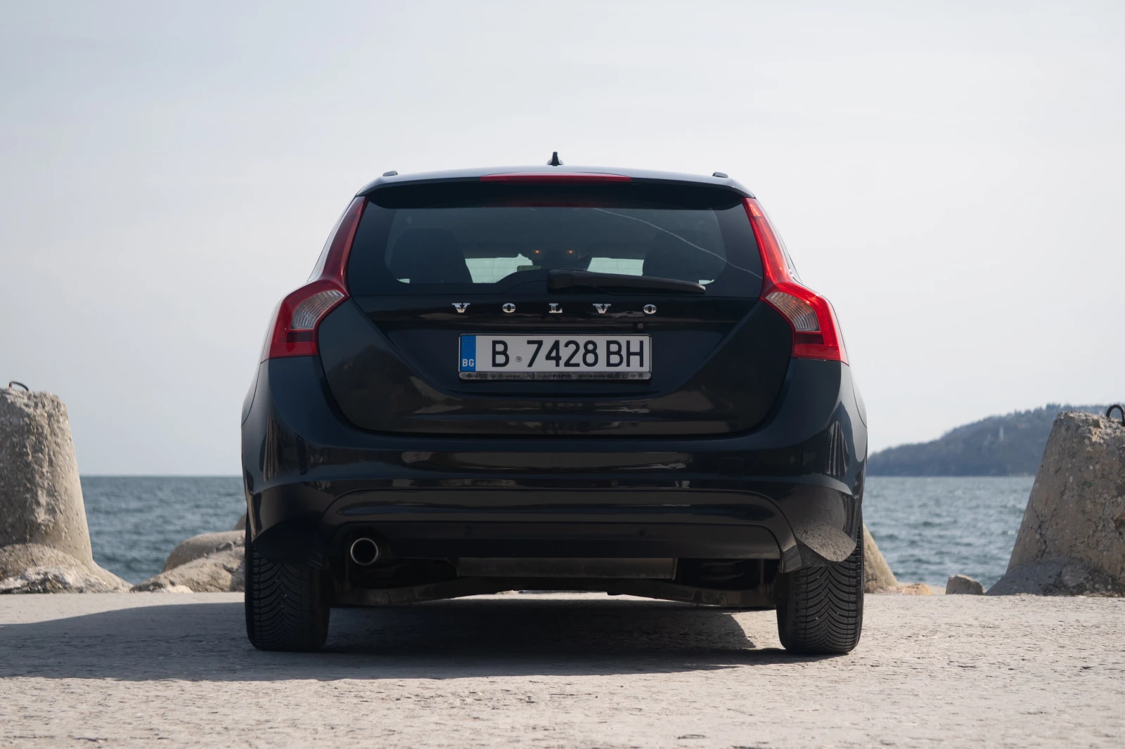 Volvo V60 D4 Business Edition, снимка 17 - Автомобили и джипове - 55341502