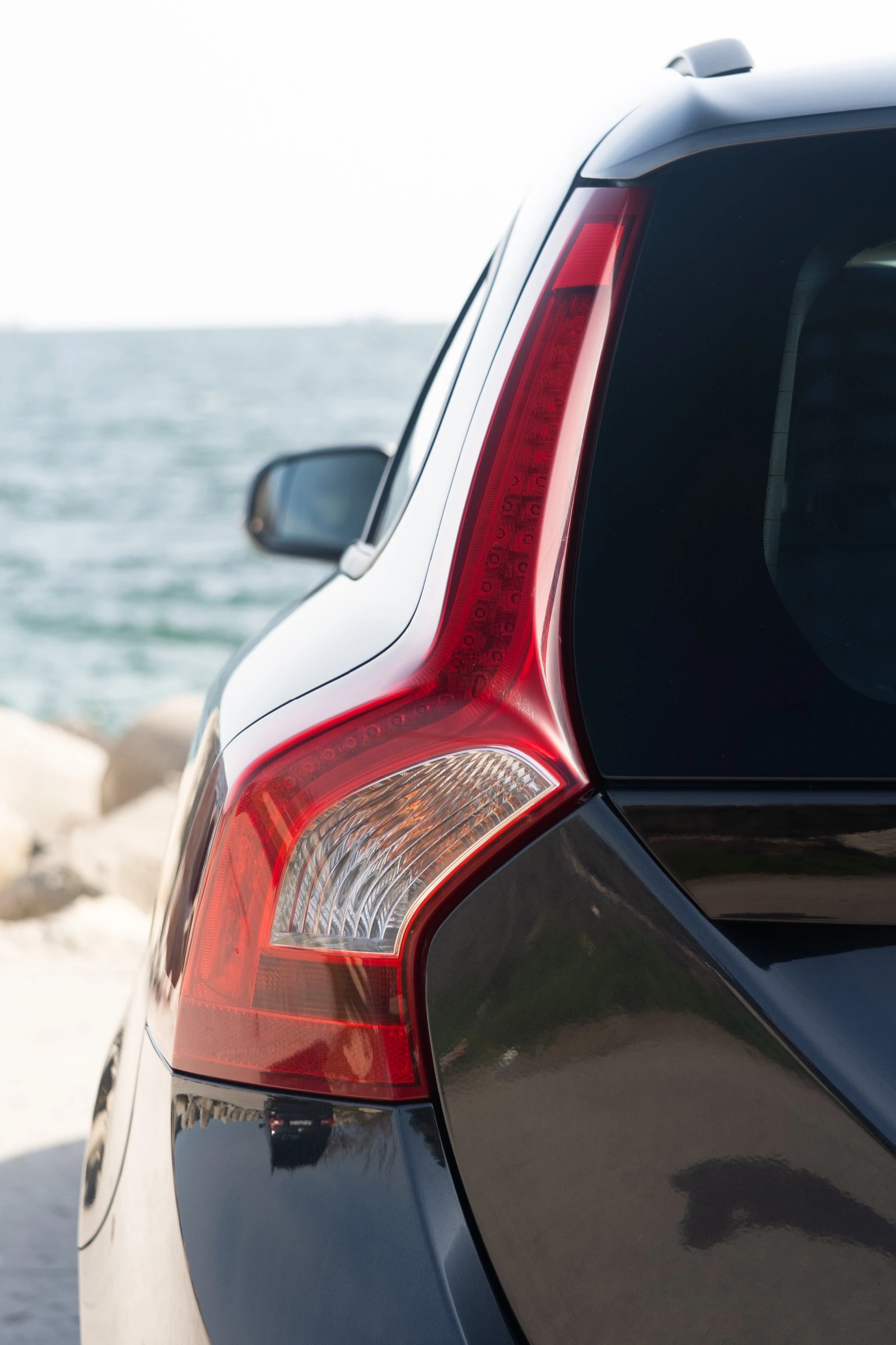 Volvo V60 D4 Business Edition, снимка 10 - Автомобили и джипове - 55341502