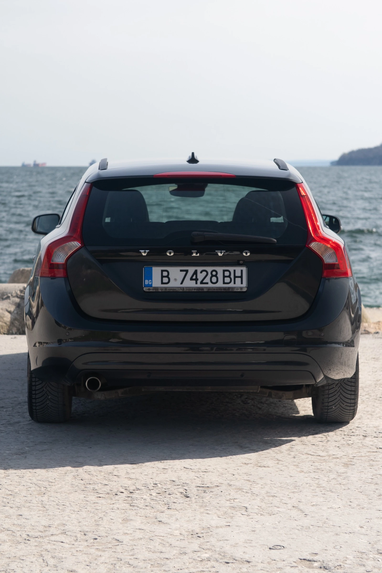Volvo V60 D4 Business Edition, снимка 5 - Автомобили и джипове - 55341502