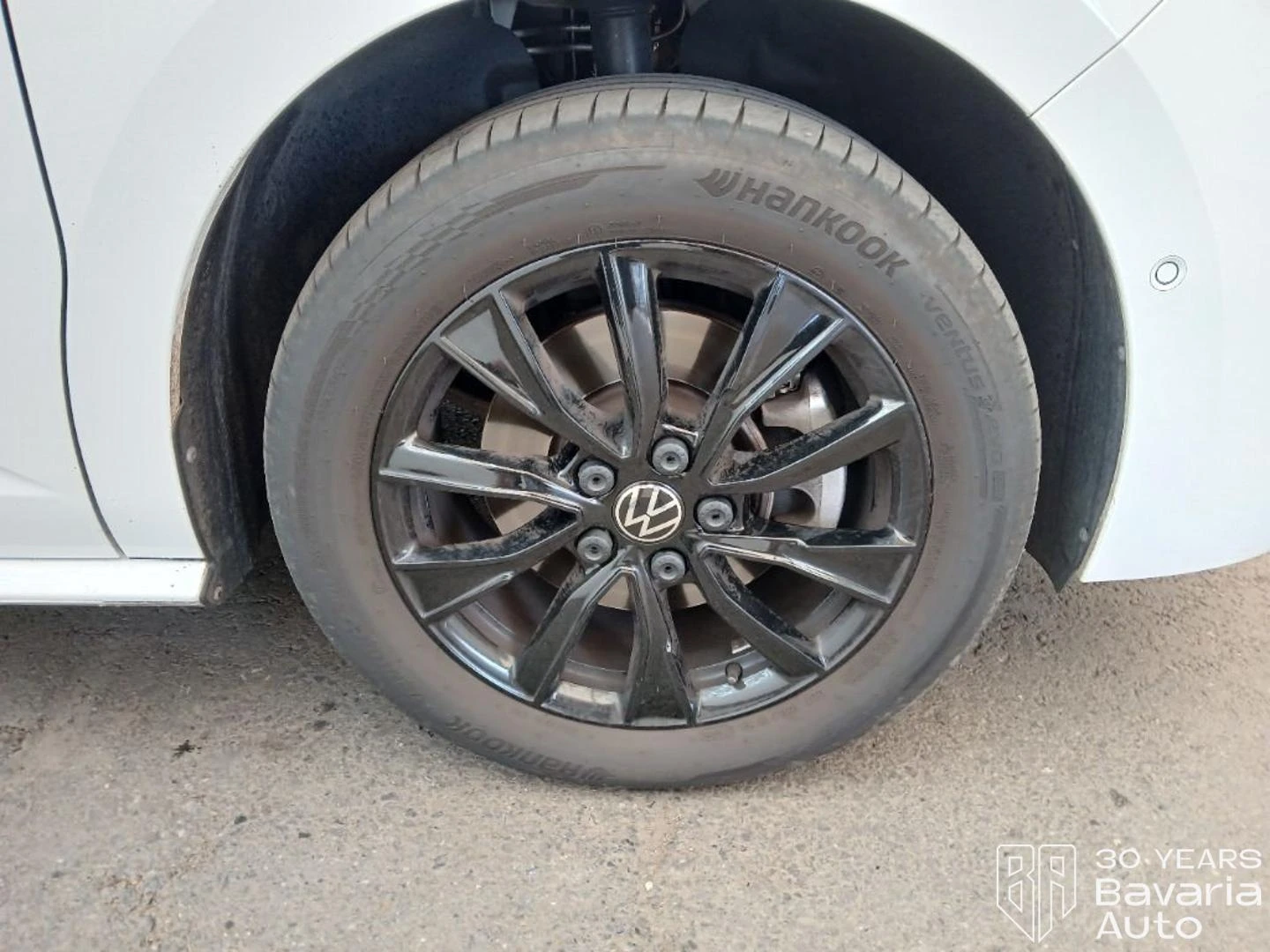 VW Multivan Edition lang DSG Easy Open Basic, снимка 15 - Автомобили и джипове - 55423905