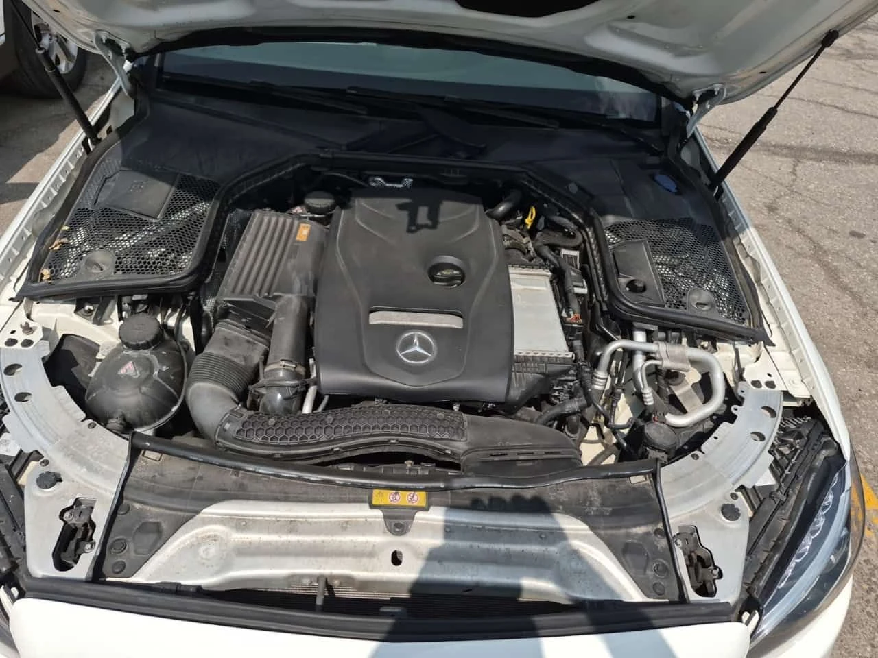 Mercedes-Benz C 300 * CARFAX * ОПЦИЯ ЗА АВТОКРЕДИТ * , снимка 16 - Автомобили и джипове - 55547822