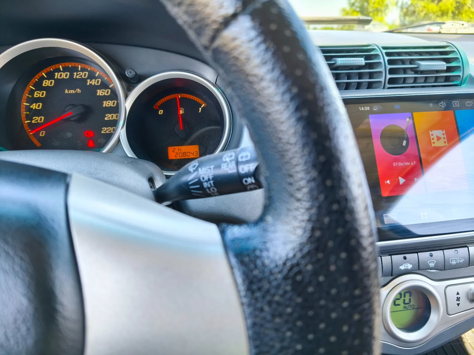 Honda Jazz 1.4 Facelift, снимка 10 - Автомобили и джипове - 55673470