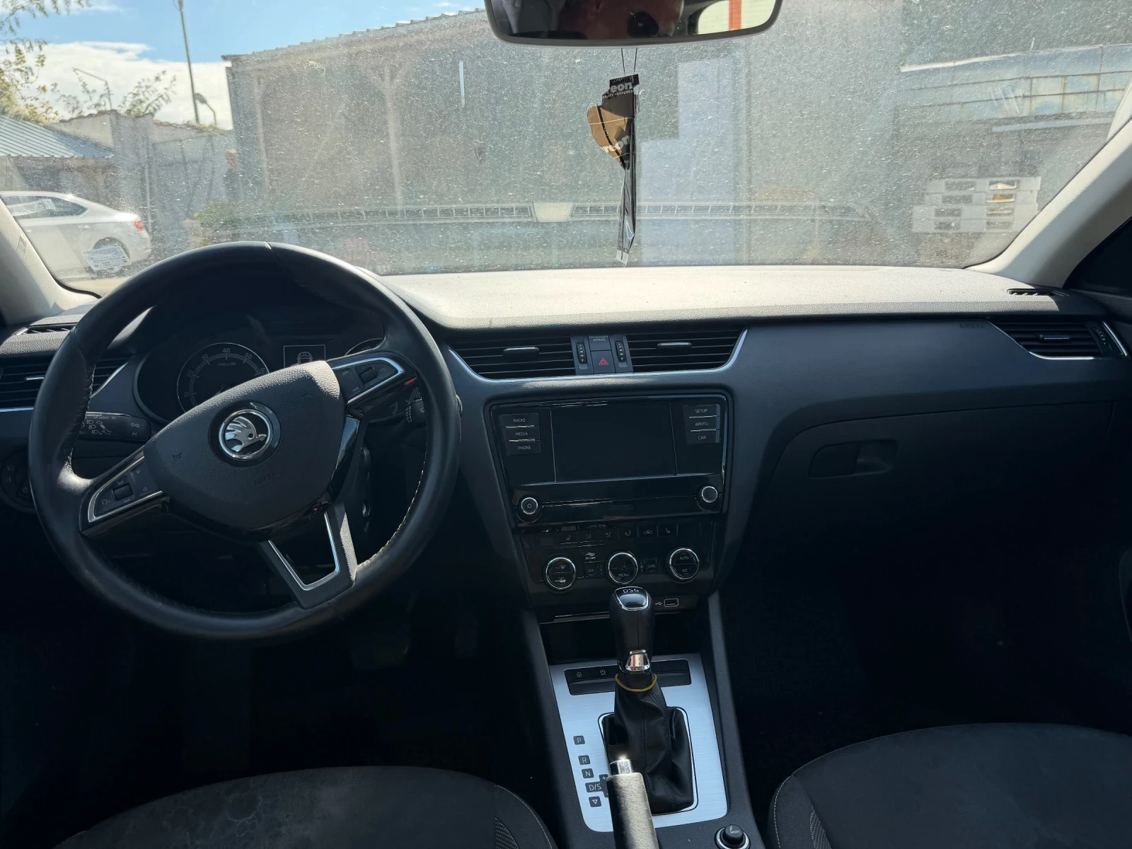 Skoda Octavia 1.4 МЕТАН, снимка 11 - Автомобили и джипове - 56231081