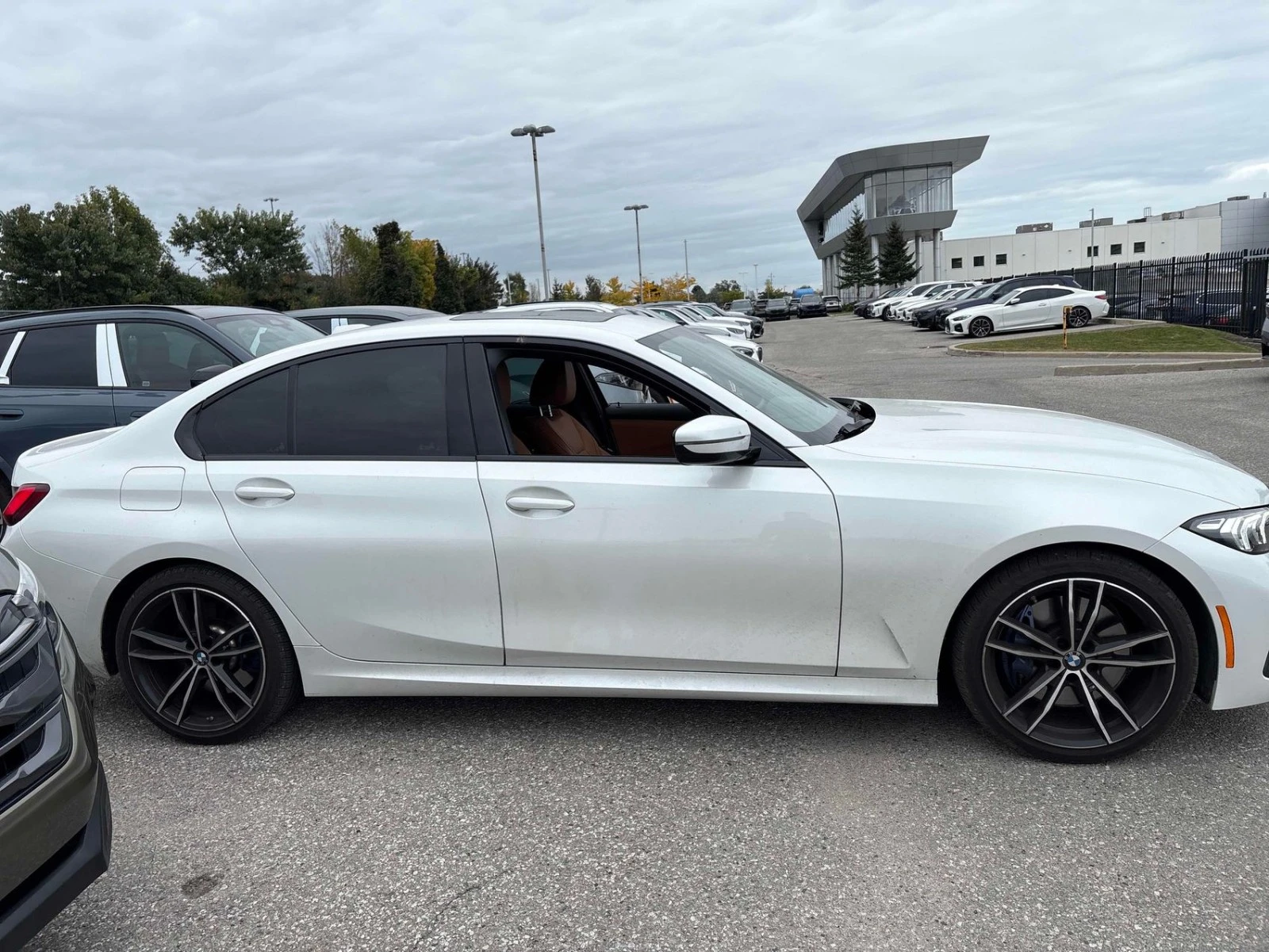 BMW 330 xDrive * 3АвтоКредит * (ЦЕНА ДО БГ), снимка 4 - Автомобили и джипове - 56281058