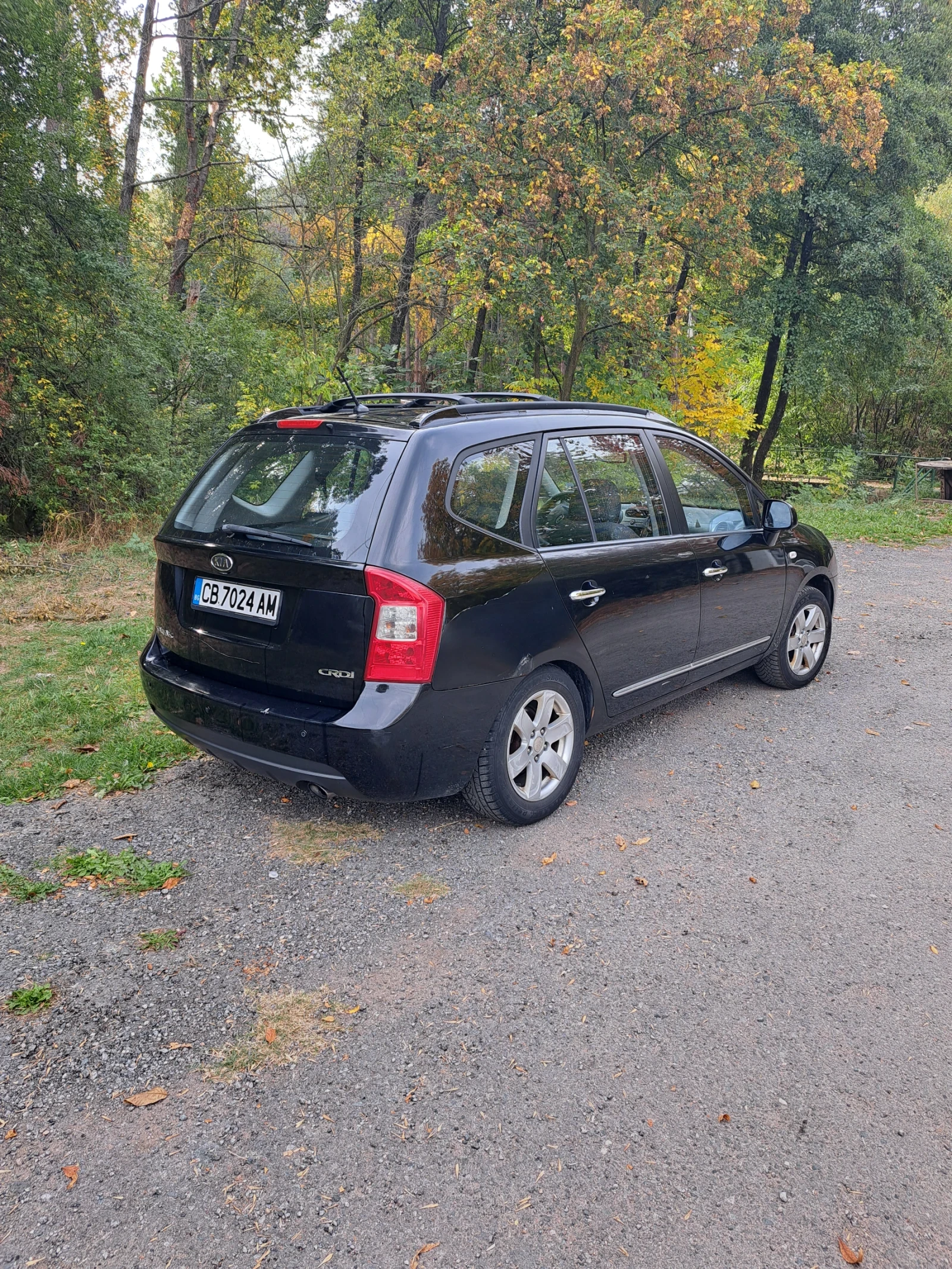 Kia Carens, снимка 3 - Автомобили и джипове - 56449140