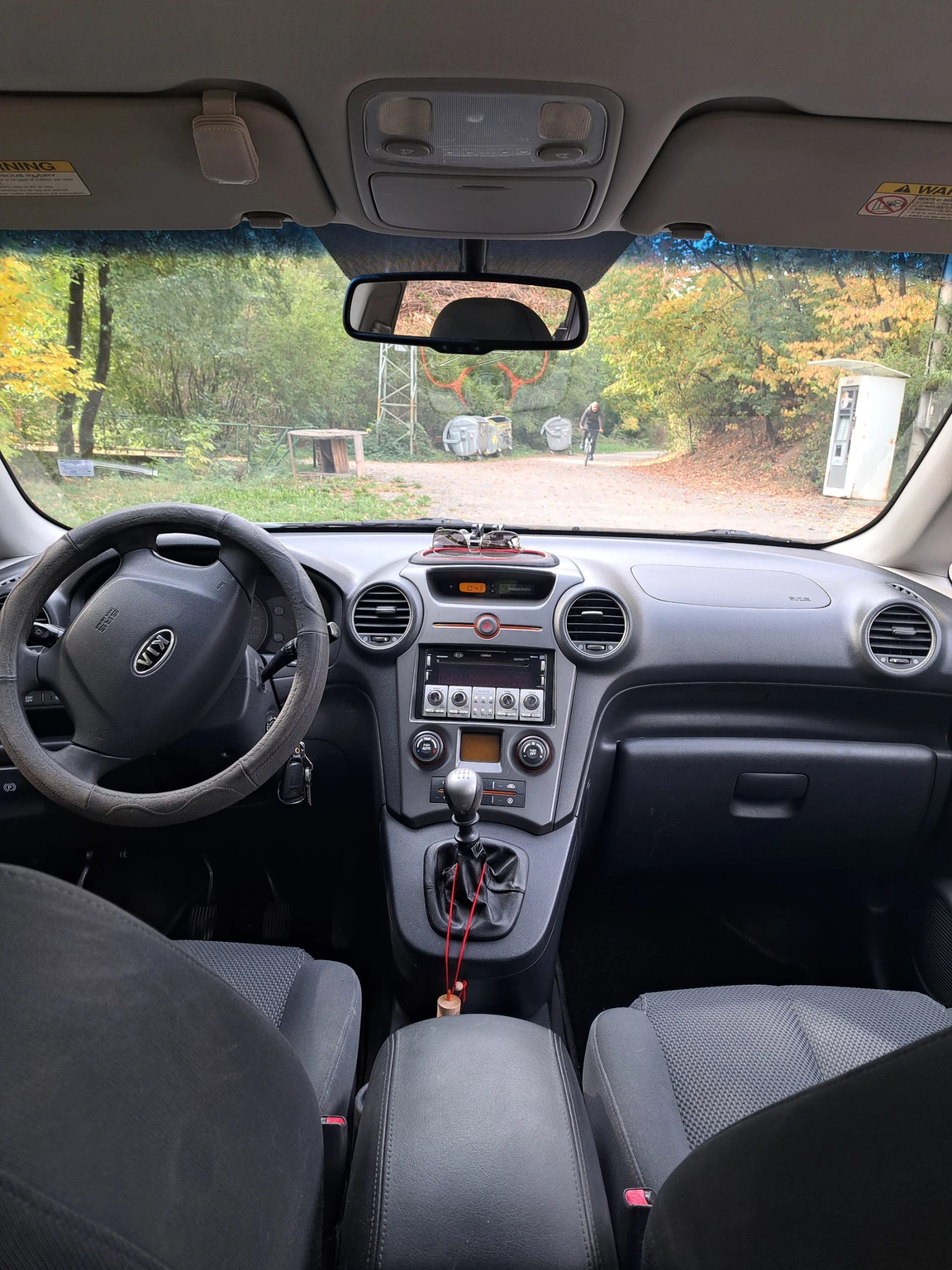 Kia Carens, снимка 6 - Автомобили и джипове - 56449140