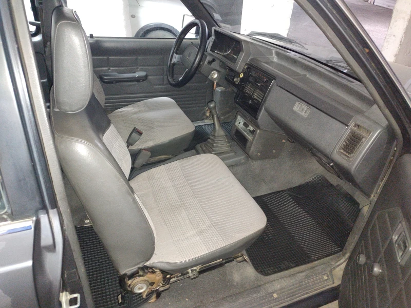 Mazda B2200 1+ 3, снимка 11 - Автомобили и джипове - 47917636