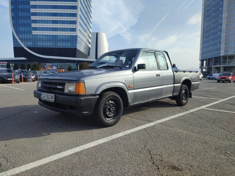 Mazda B2200 1+ 3, снимка 2 - Автомобили и джипове - 47917636