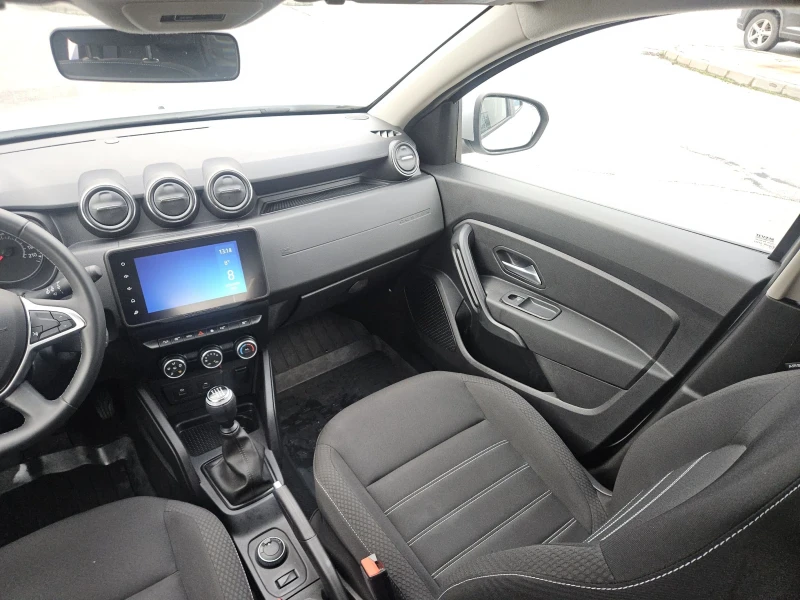 Dacia Duster 1.5dci--4x4--LED, снимка 13 - Автомобили и джипове - 52694166