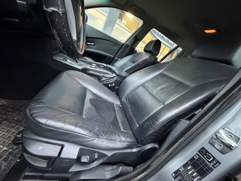 BMW 530 Mпакет* Navi* Кожа, снимка 13 - Автомобили и джипове - 53250923