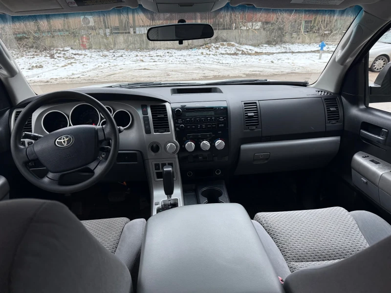 Toyota Tundra, снимка 11 - Автомобили и джипове - 53260962