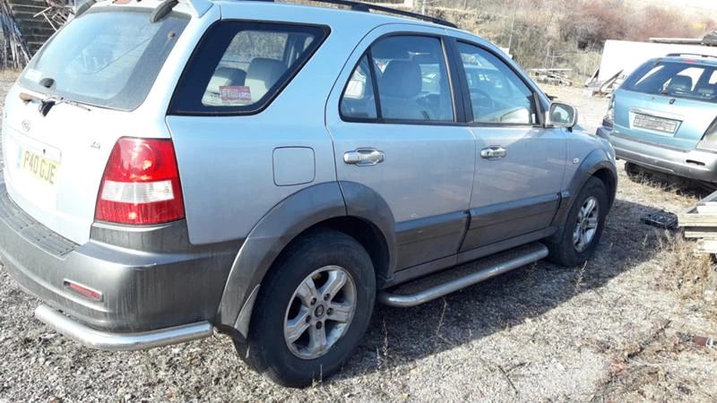 Kia Sorento 2.5 CRDI , снимка 4 - Автомобили и джипове - 24833199