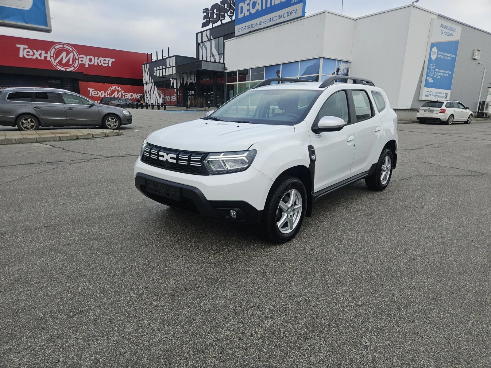 Dacia Duster 1.5dci--4x4--LED, снимка 1