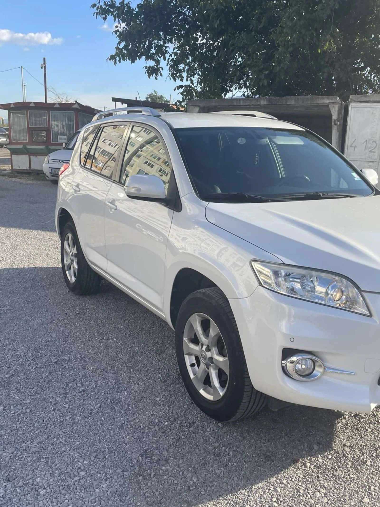 Toyota Rav4 2.2 d4d 150k.s. - изображение 3