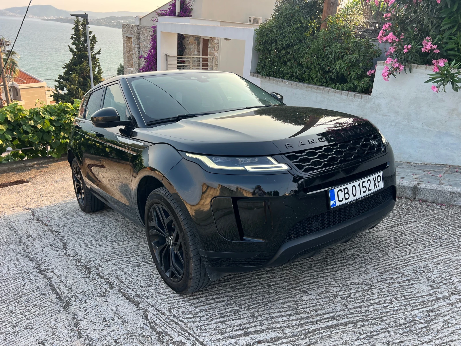 Land Rover Range Rover Evoque 4х4 Black Edition - изображение 2