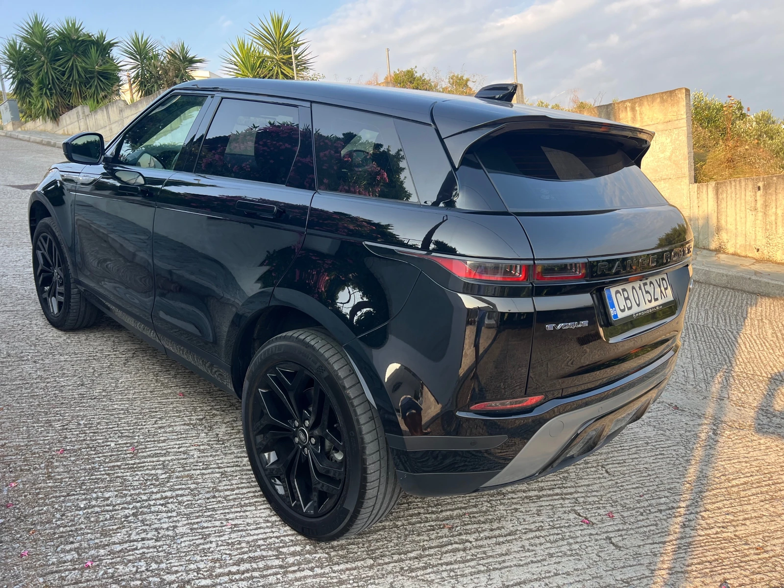 Land Rover Range Rover Evoque 4х4 Black Edition - изображение 4