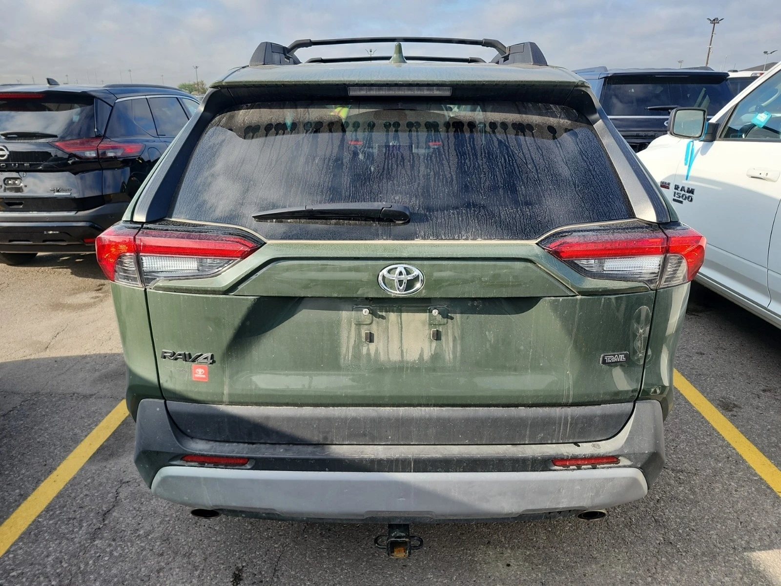 Toyota Rav4 TRAIL AWD 2.5L CARFAX * * АВТО КРЕДИТ * *  - изображение 4