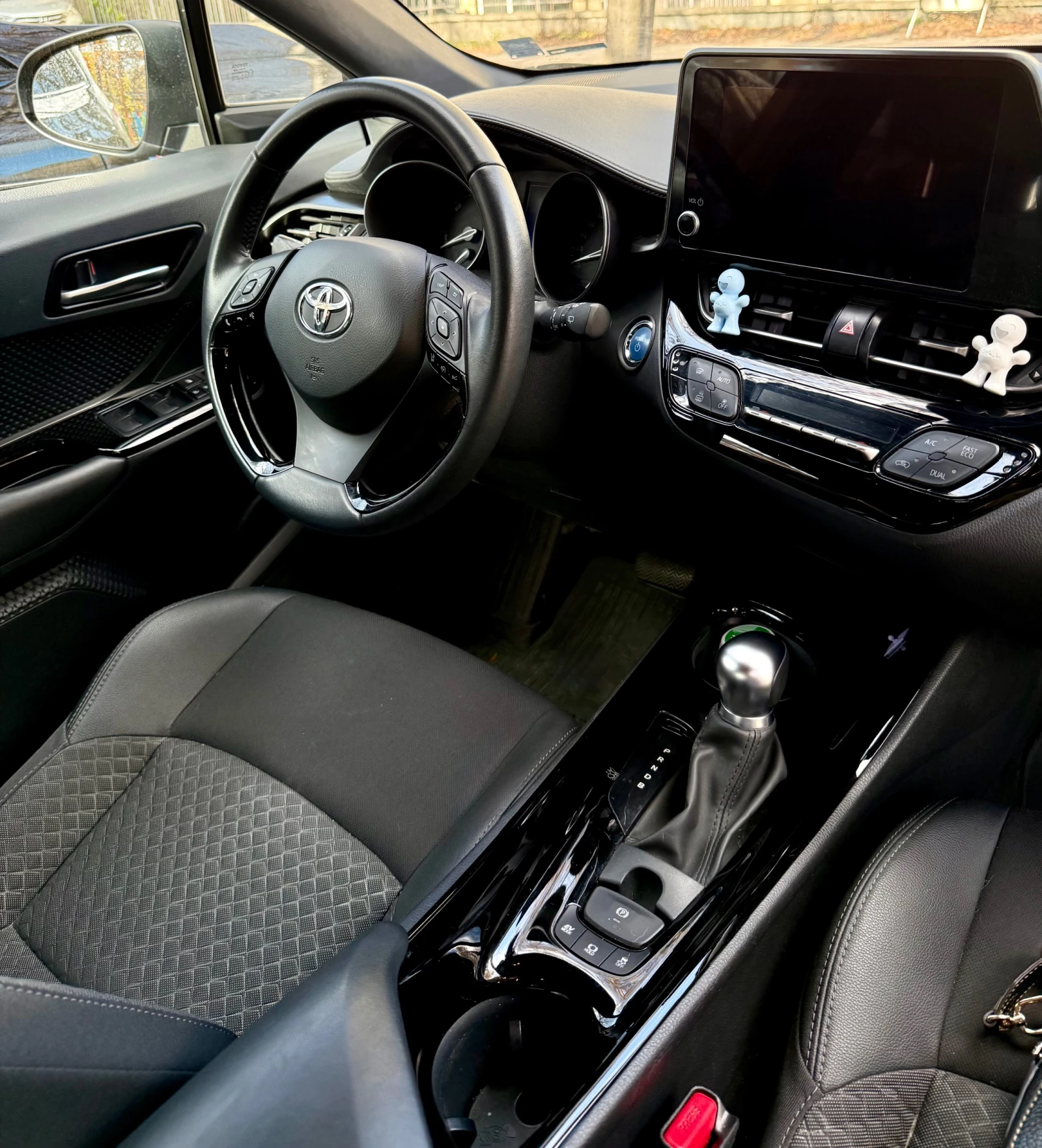 Toyota C-HR 1.8 CLUB 2023 | Mobile.bg � ����������� 2