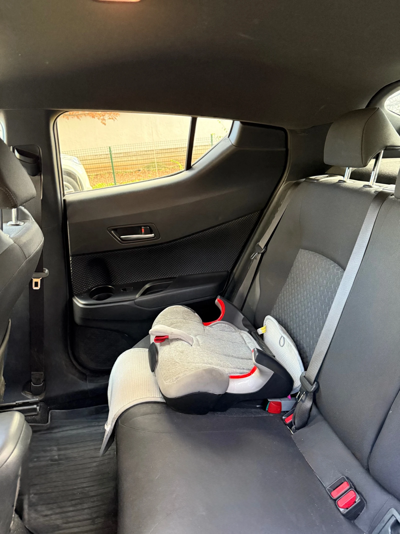 Toyota C-HR 1.8 CLUB 2023 | Mobile.bg � ����������� 7