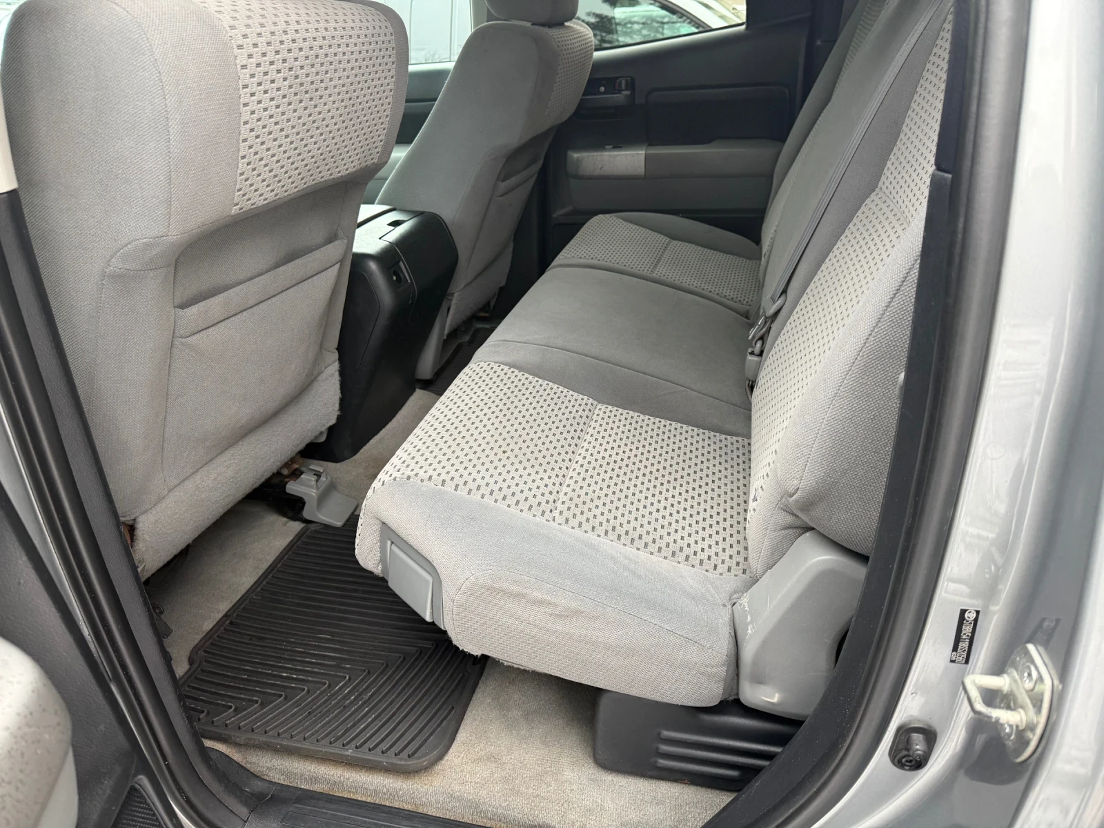 Toyota Tundra  - изображение 10