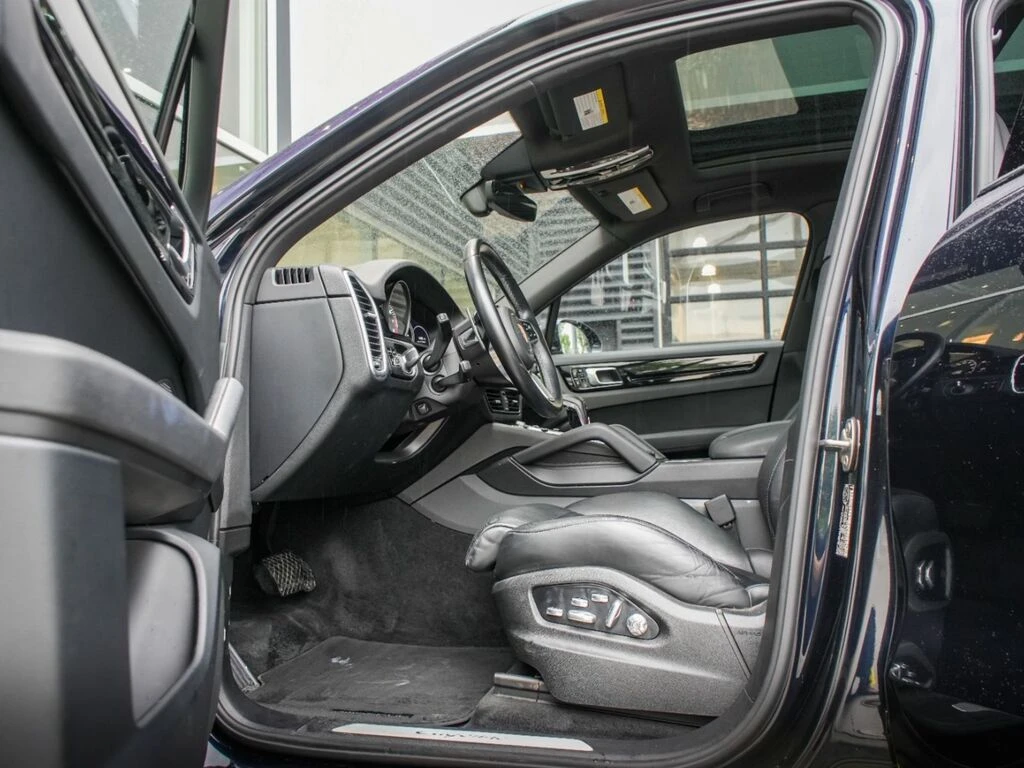 Porsche Cayenne E-Hybrid w/Premium plus/560 евро на месец!, снимка 9 - Автомобили и джипове - 53715227