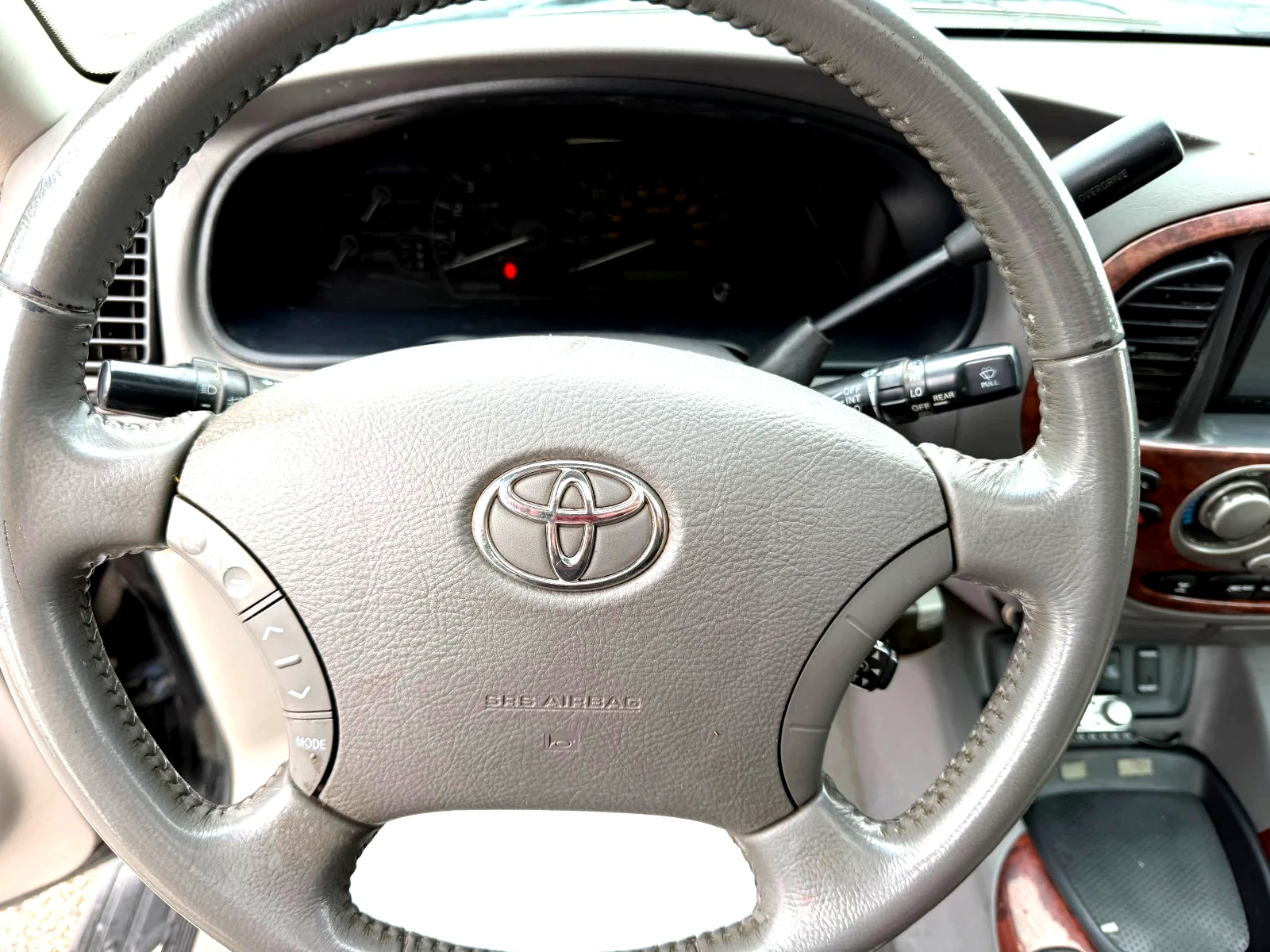 Toyota Sequoia 4.7, снимка 9 - Автомобили и джипове - 54225932