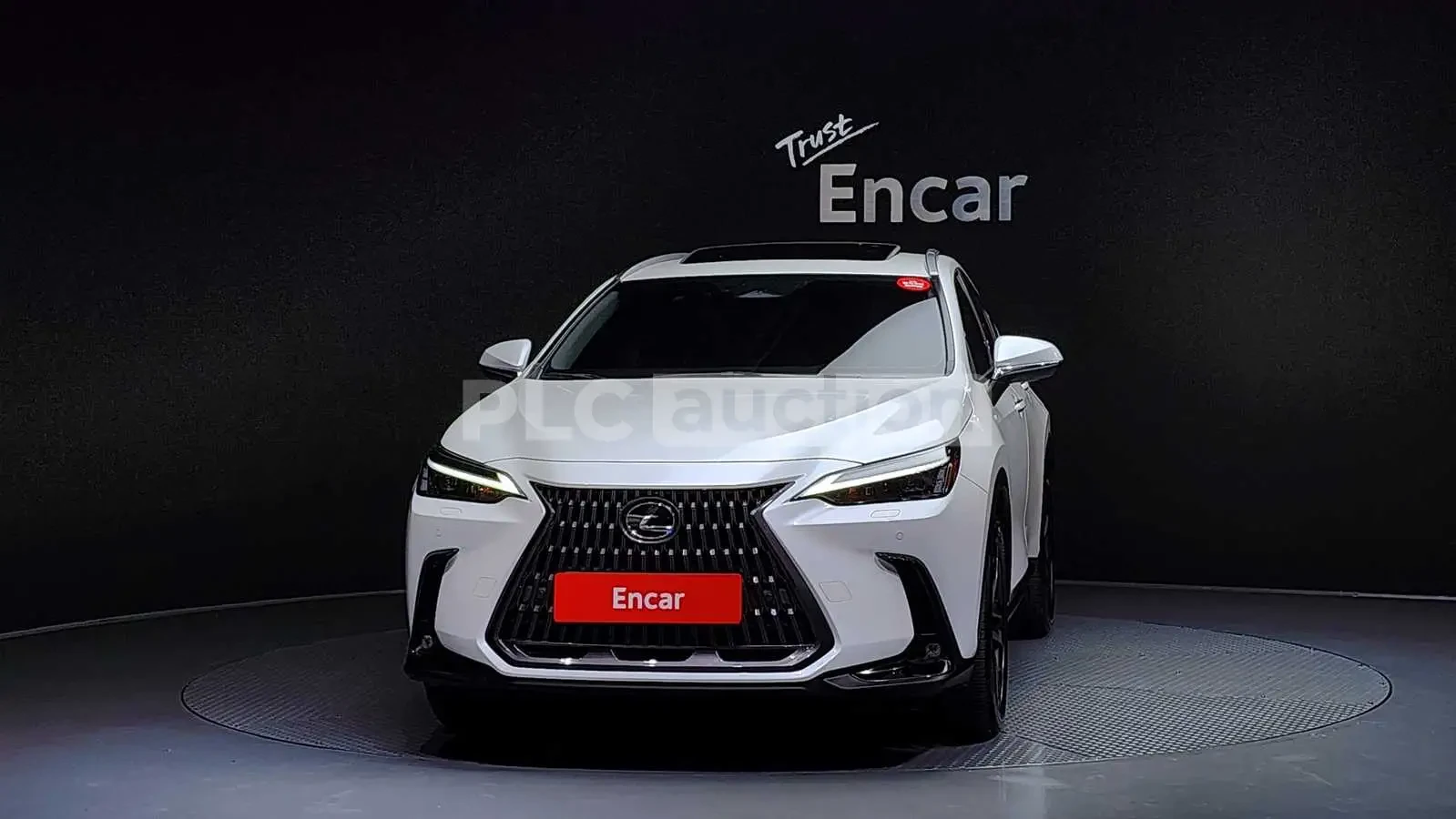 Lexus NX 350h AWD| TRIPPLE BEAM| КАМЕРА| ОБДУХ| ВКЛ.ТЕХНОТЕСТ, снимка 4 - Автомобили и джипове - 54863740