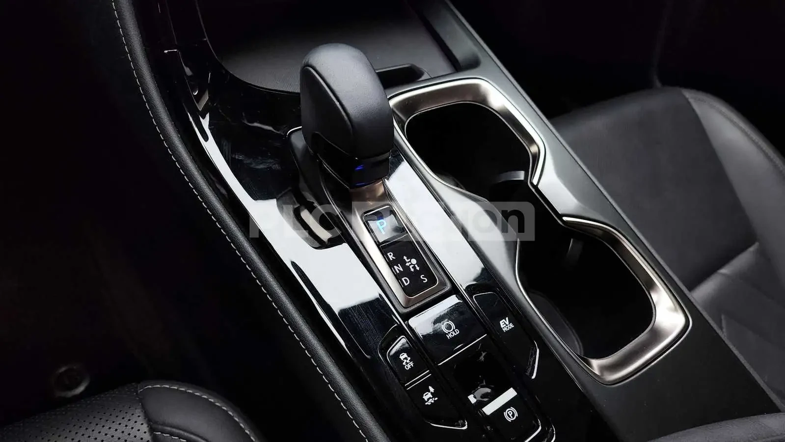 Lexus NX 350h AWD| TRIPPLE BEAM| КАМЕРА| ОБДУХ| ВКЛ.ТЕХНОТЕСТ, снимка 8 - Автомобили и джипове - 54863740