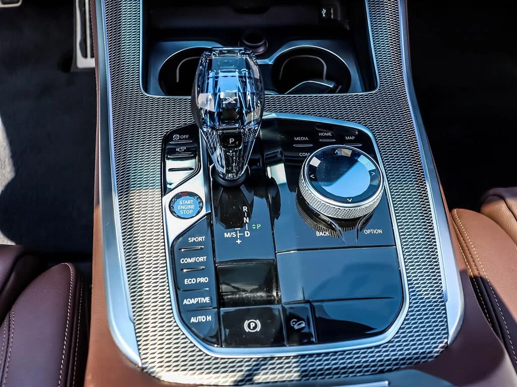 BMW X5 M* SPORT* HARMON* KARDON* 360КАМЕРА* LANE* ASSIST*, снимка 11 - Автомобили и джипове - 54961239