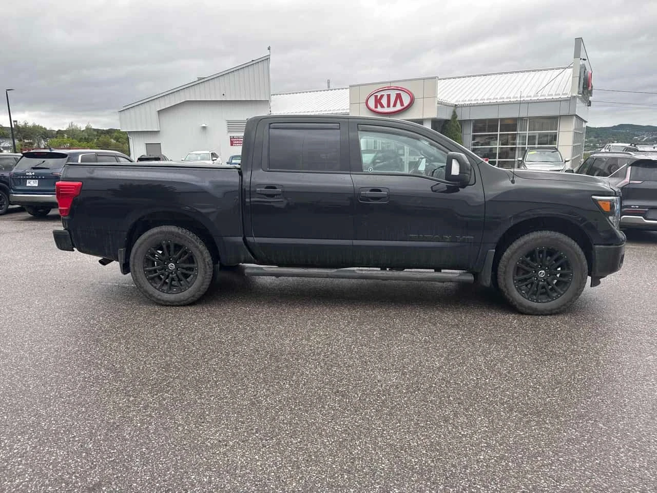 Nissan Titan crew cab * 4x4 * АВТОКРЕДИТ БЕЗ ПЪРВОНАЧАЛНА ВНОСКА* , снимка 3 - Автомобили и джипове - 54992886