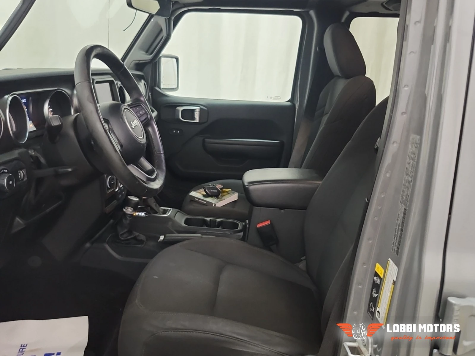 Jeep Wrangler, снимка 3 - Автомобили и джипове - 55955718