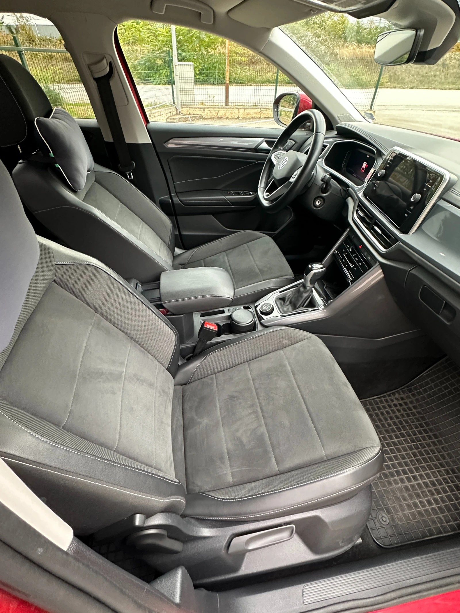 VW T-Roc Style 2.0 TDI 4x4, снимка 12 - Автомобили и джипове - 56663422
