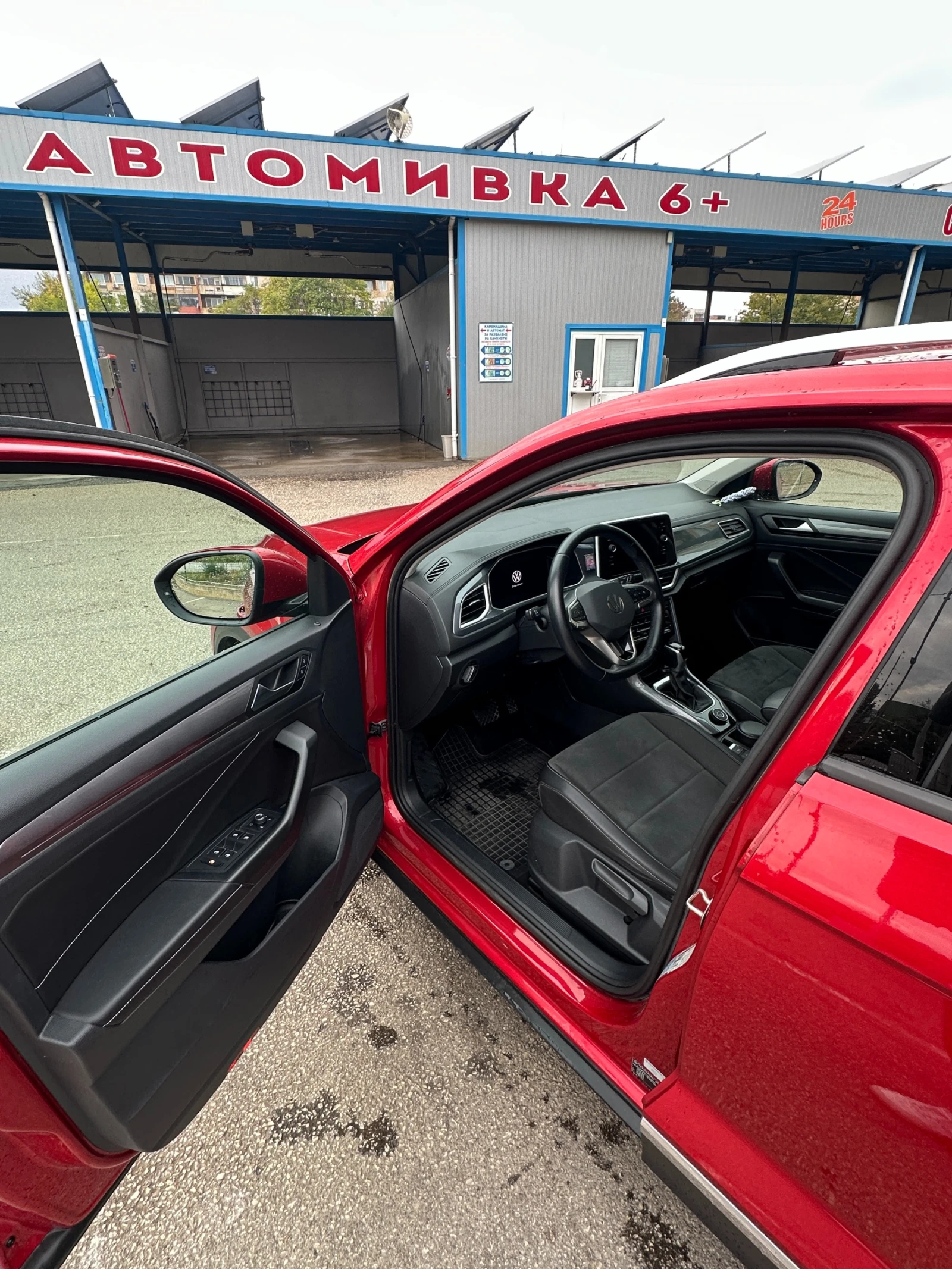VW T-Roc Style 2.0 TDI 4x4, снимка 13 - Автомобили и джипове - 56663422