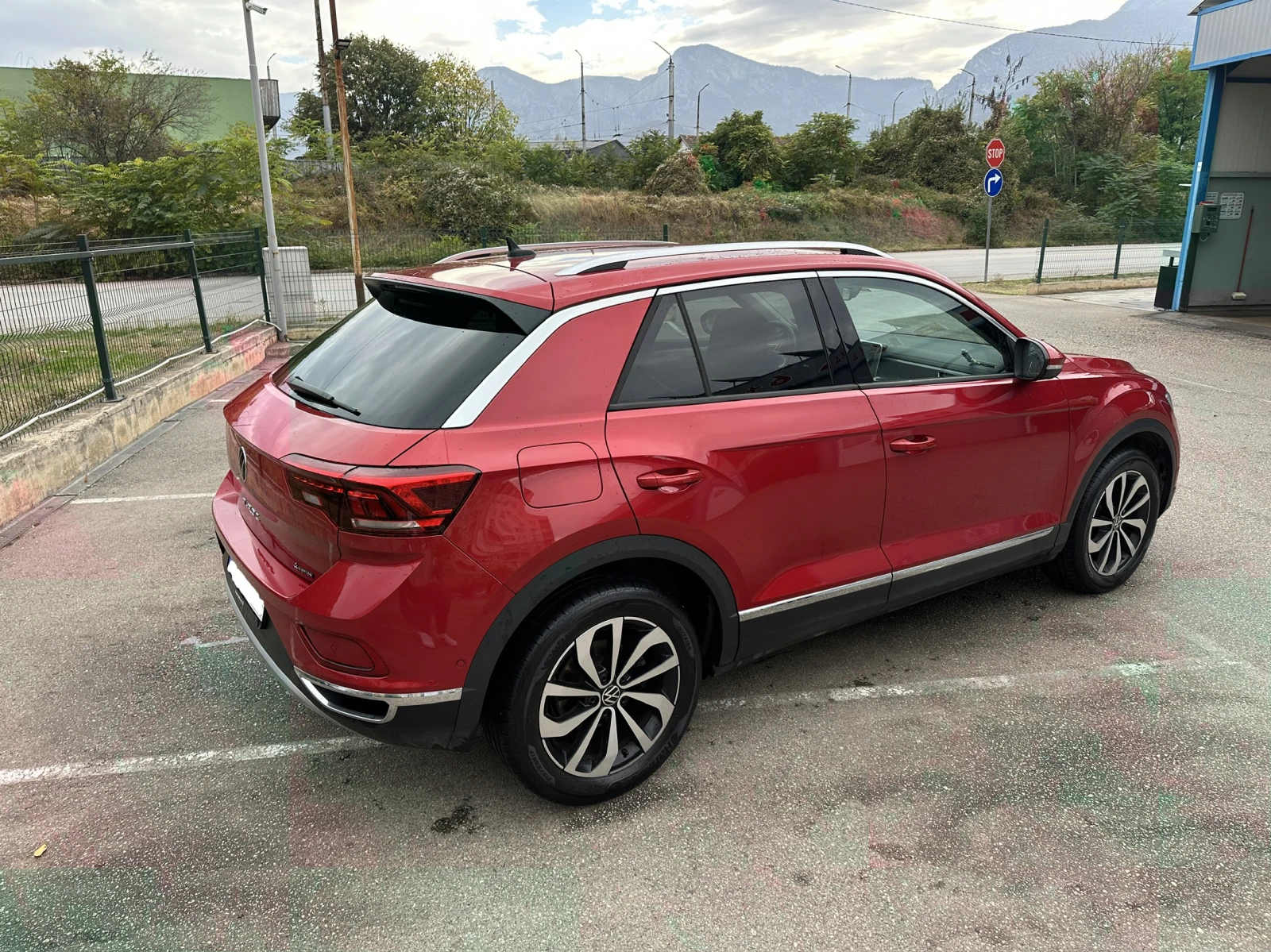 VW T-Roc Style 2.0 TDI 4x4, снимка 7 - Автомобили и джипове - 56663422