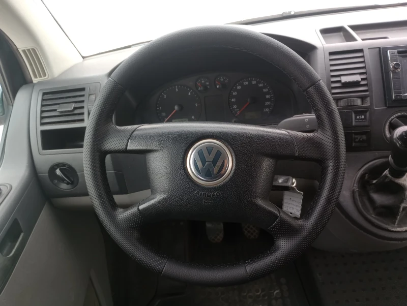 VW T5 4+ 1 дълга база , снимка 15 - Бусове и автобуси - 47816633