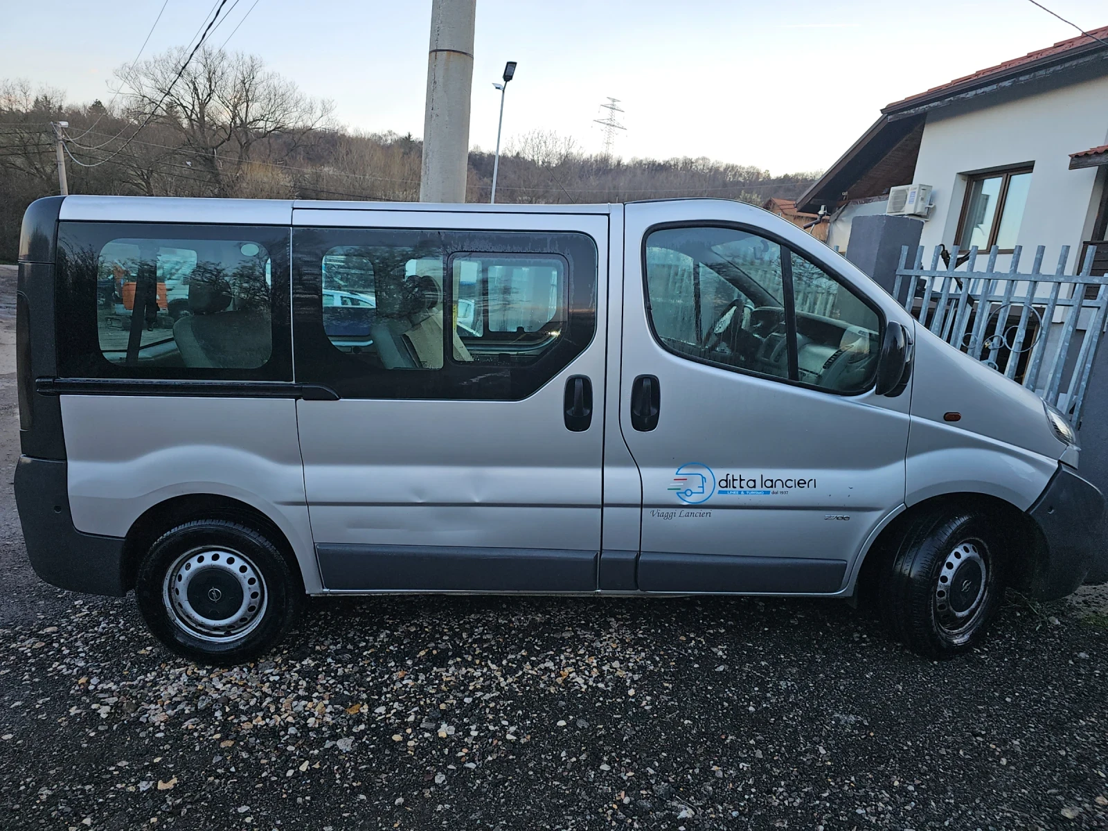 Opel Vivaro 8+ 1, снимка 4 - Бусове и автобуси - 54103763