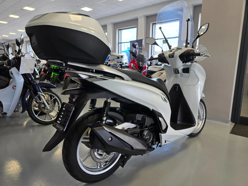 Honda Sh 350ie, ABS-TCS, Led, Keyless, 2021г., снимка 4 - Мотоциклети и мототехника - 50432077