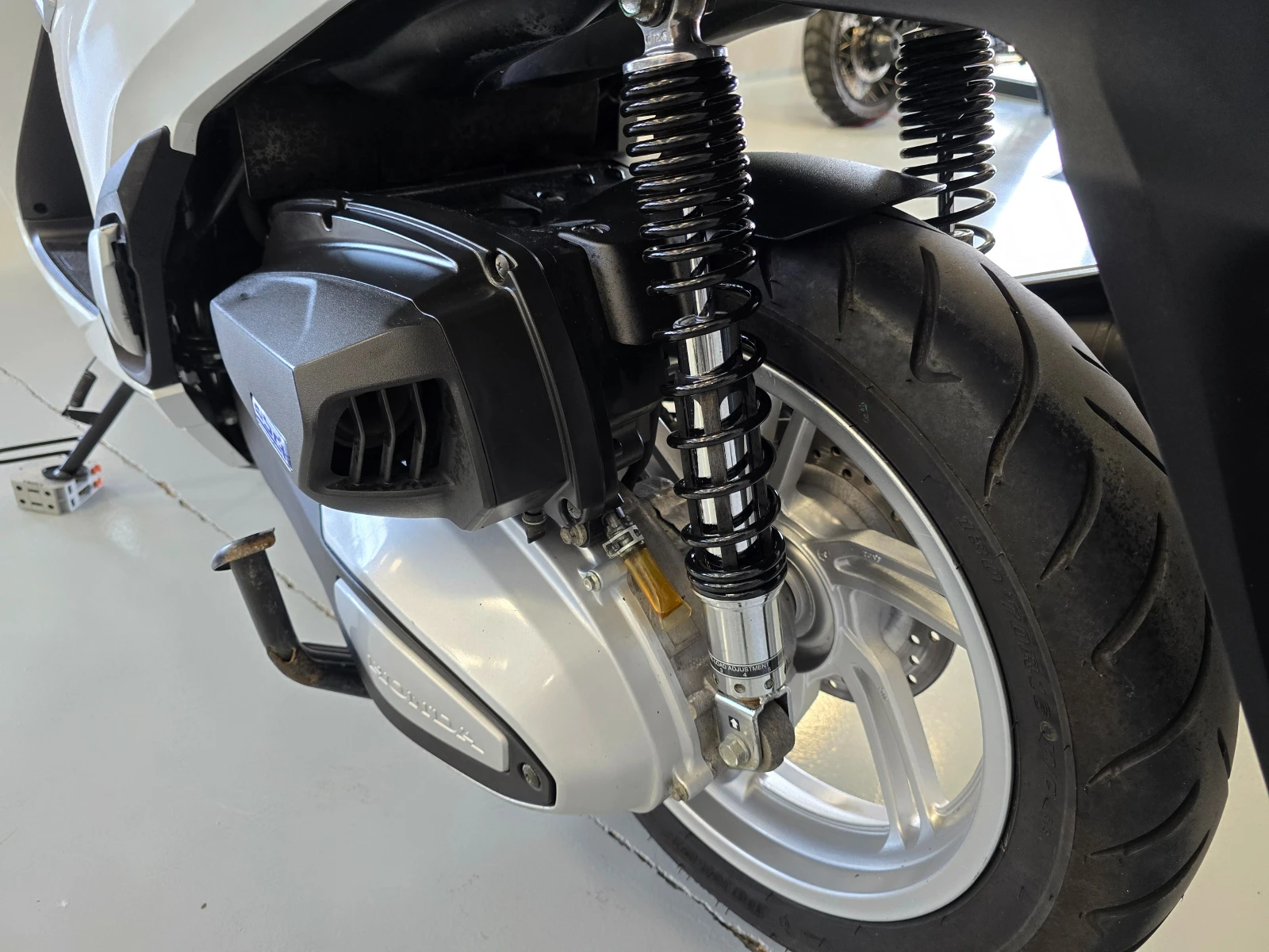 Honda Sh 350ie, ABS-TCS, Led, Keyless, 2021. | Mobile.bg   13