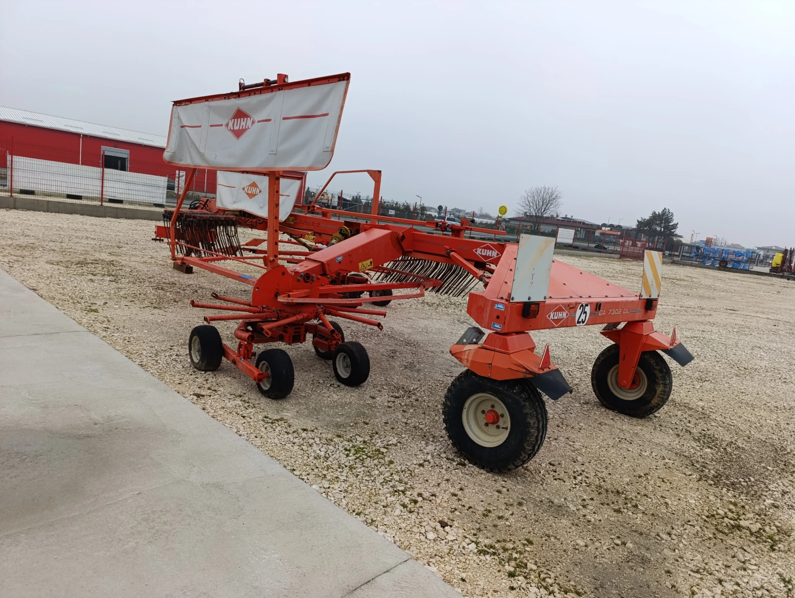 Друг вид Внос KUHN GA7302DL - изображение 2