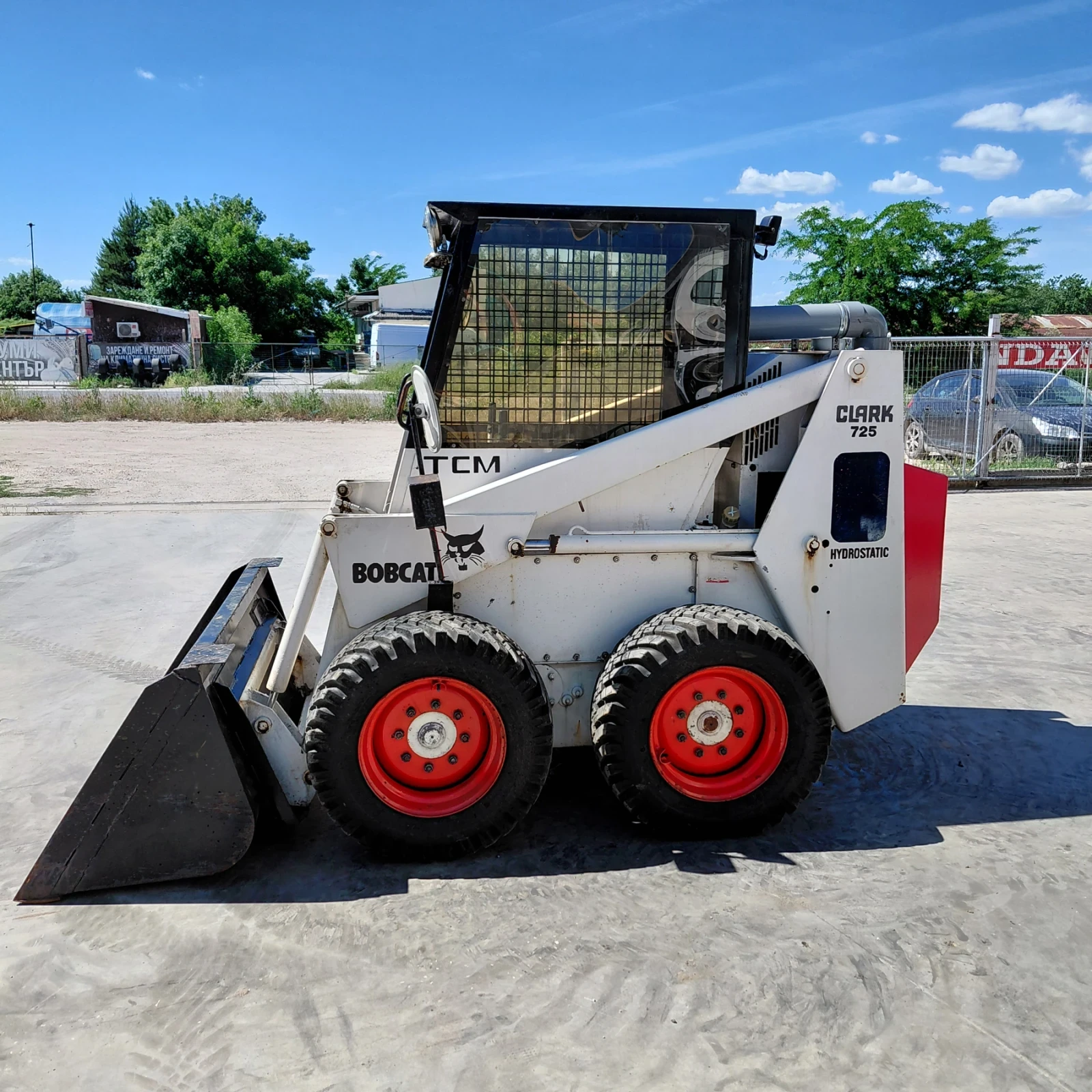 Мини челни товарачи Bobcat 725 * ПРОМОЦИЯ * САМО НА 1500 ЧАСА * , снимка 2 - Индустриална техника - 53263957
